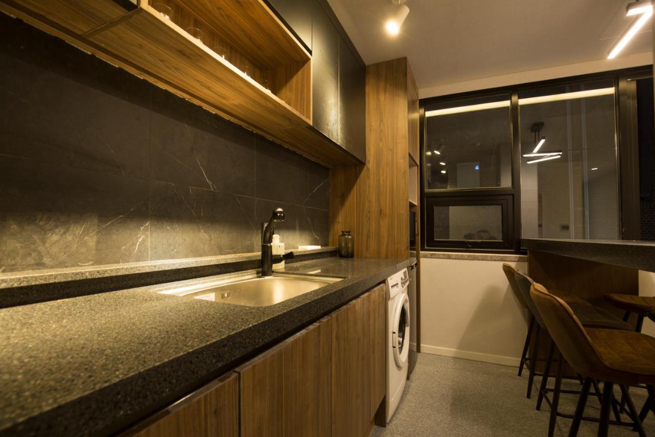 Uh Suite The Jongno Seoul Exterior foto