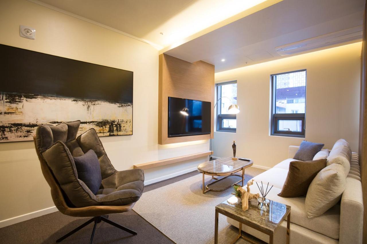 Uh Suite The Jongno Seoul Exterior foto